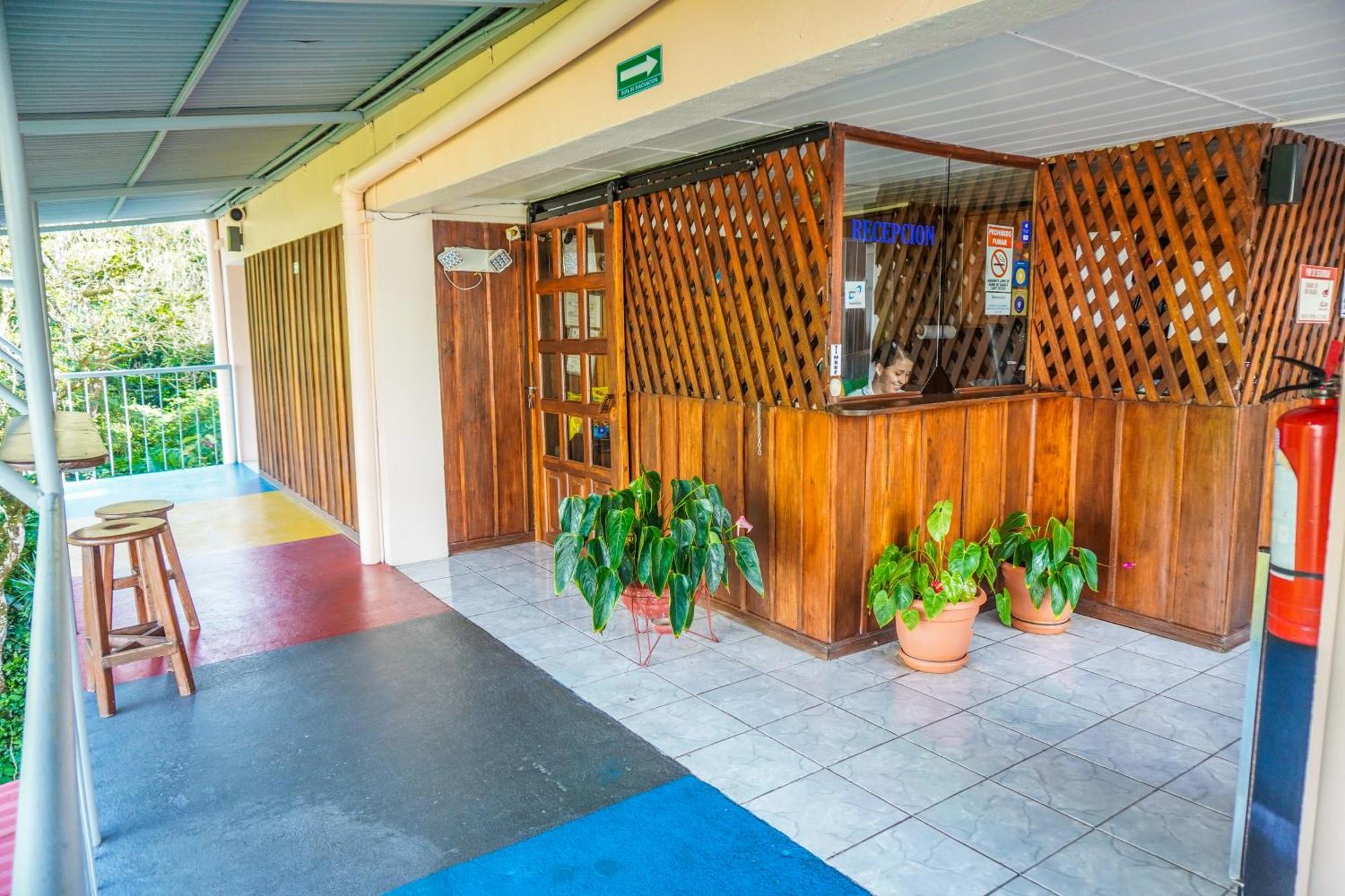 Hospedaje Angeluz Quesada  Εξωτερικό φωτογραφία